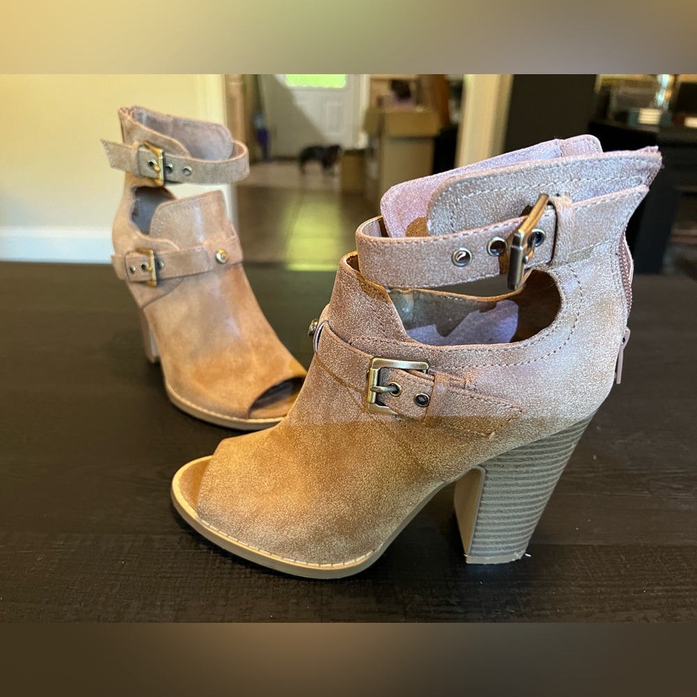 G by Guess tan shooties. Worn once.